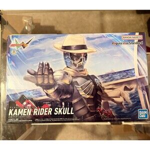 Bandai Kamen Rider Skull Kamen Rider with Figure-rise Standard